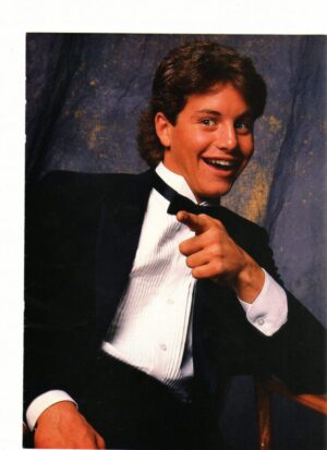 Kirk Cameron pointing suit