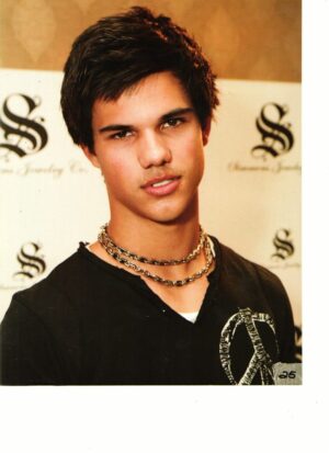 Taylor Lautner teen magazine pinup clipping nice lips chain necklace Twilight