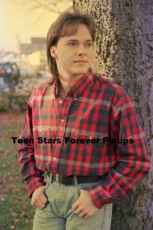 Bryan White red plaid shirt young teen idol country singer