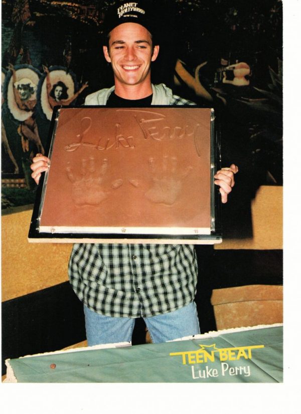 Luke Perry Plant Hollywood handprint