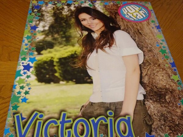 Victoria Justice teen star tree outside poster