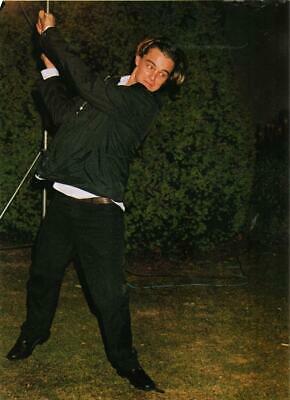 Leonardo Dicaprio playing golf