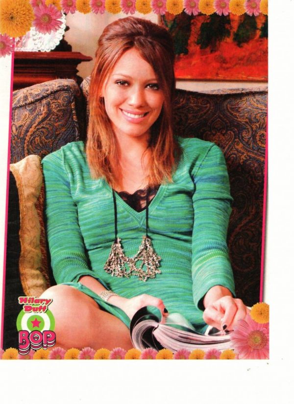 Hilary Duff teen magazine pinup reading a book Bop