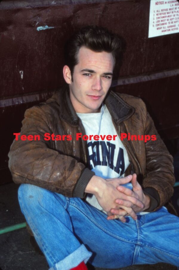 Luke Perry open legs trash dumpster Beverly Hills 90210 photo shoot rare