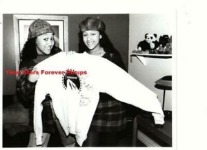 Tia Mowry Tamera Mowry 8x10 HQ Photo from negative Paramount Pictures Shirt