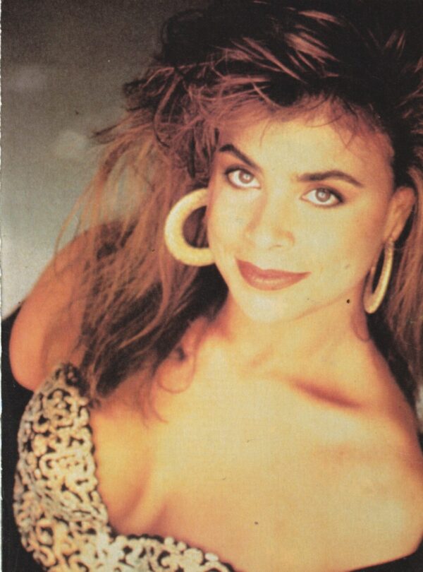 Paula Abdul teen magazine pinup big earrings