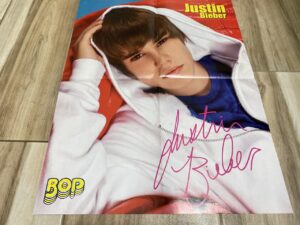 Justin Bieber Robert Pattinson teen magazine poster red bean bag Bop adorable teen idols