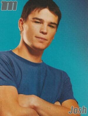 Josh Hartnett Beyonce teen magazine pinup clipping blue shirt M Pix arms idols