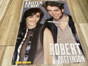 Robert Pattinson Kristen Stewart teen magazine poster Twilight couple pix