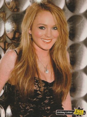 Lindsay Lohan New Found Glory teen magazine pinup sexy black shirt Tiger Beat