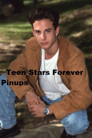 California Dreams Jay Anthony Franke 4×6 or 8×10 Photo vintage picture celebrity pix 90's teen idols promo squatting outside
