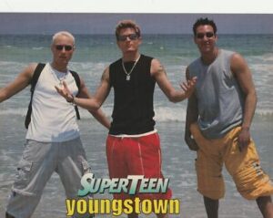 Youngstown teen magazine pinup clipping barefoot beach shorts Superteen pix