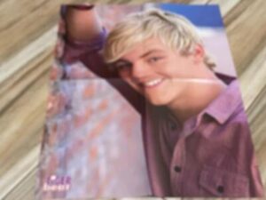 Ross Lynch teen magazine poster clipping ladder Tiger Beat looking fine