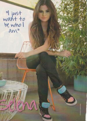 Selena Gomez teen magazine pinup I just want to be who I am