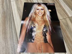 Christina Aguilera teen magazine poster sexy outfit BCE boobs