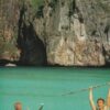 Leonardo Dicaprio teen magazine pinup clipping shirtless beach 2 sided Bop Japan - Image 2