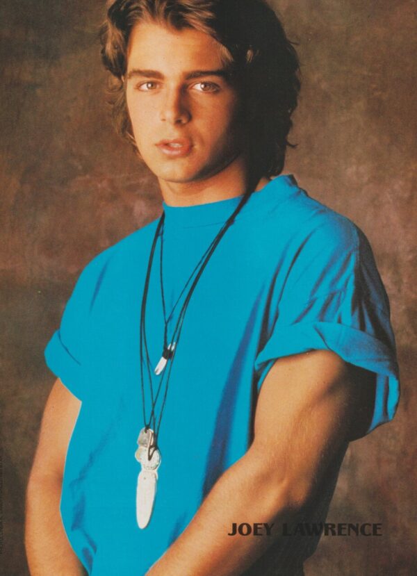 Joey Lawrence Jonathan Taylor Thomas Taran Noah Smith Zachery Ty Bryan teen magazine pinup blue shirt Teen Machine