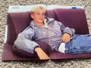 Bow Wow Aaron Carter teen magazine poster clipping couch grey jacket RiP M