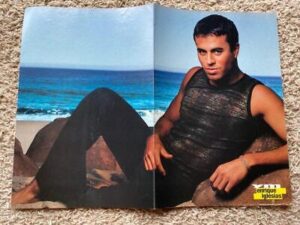 Enrique Iglesias teen magazine poster clipping Beach YM barefoot pix Bop