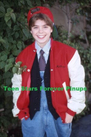 Matthew Lawrence 4×6 or 8×10 Photo red hat overalls child star 90's teen idols