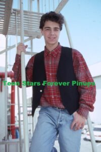 Joey Lawrence 4×6 or 8×10 Photo vintage white ladder smile teen idols Blossom