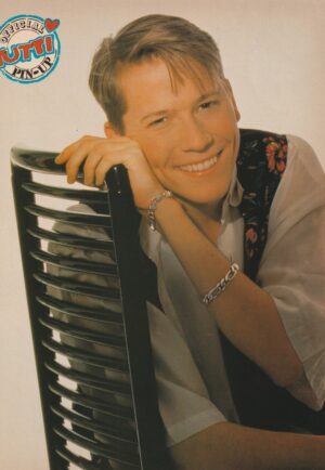 Corin Nemec teen magazine pinup black chair Tutti Frutti