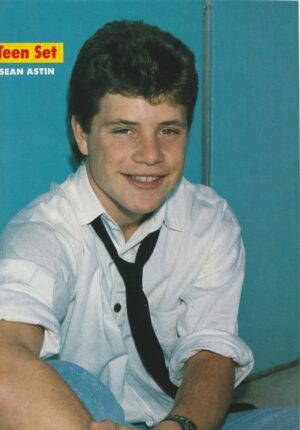 Sean Astin Chad Allen teen magazine pinup young tie jeans Teen Set RARE