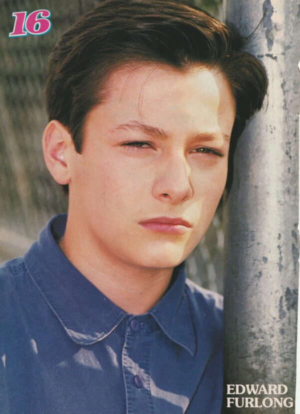 Edward Furlong Tori Spelling teen magazine pinup purple shirt 16 mag fence