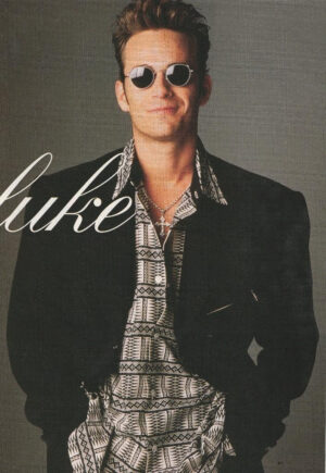 Luke Perry teen magazine pinup clipping 8x10 Beverly Hills sun glasses Japan pic