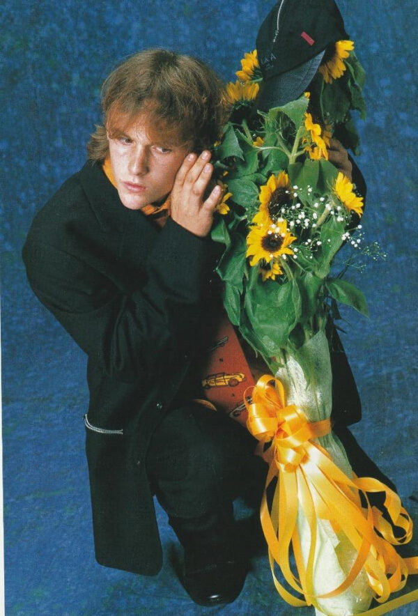 Brad Renfro teen pinup clipping basketball Japan double sided The Cure Young pix - Image 2