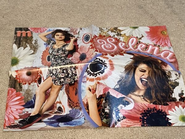 Selena Gomez Austin Mahone teen magazine poster clipping vintage modeling hat - Image 2