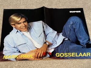 Mark Paul Gosselaar teen magazine poster clipping vintage laying down SBTB rare