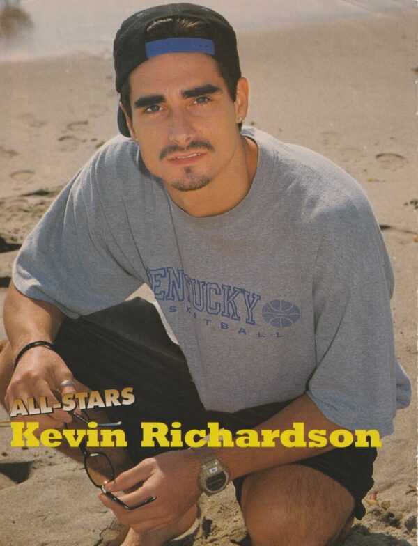 Michelle Trachtenberg Kevin Richardson magazine pinup clipping beach Rip pix - Image 2