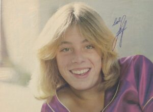 Leif Garrett teen magazine pinup clipping purple shirt pix Teen Beat