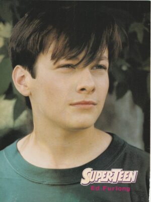 Edward Furlong Leonardo Dicaprio teen magazine pinup squatting Superteen green shirt