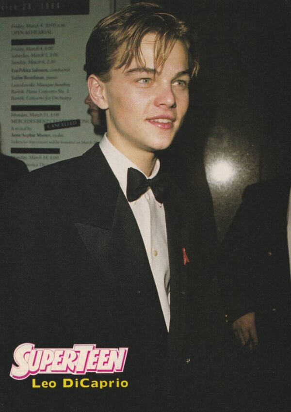 Edward Furlong Leonardo Dicaprio teen magazine pinup squatting Superteen green shirt - Image 2