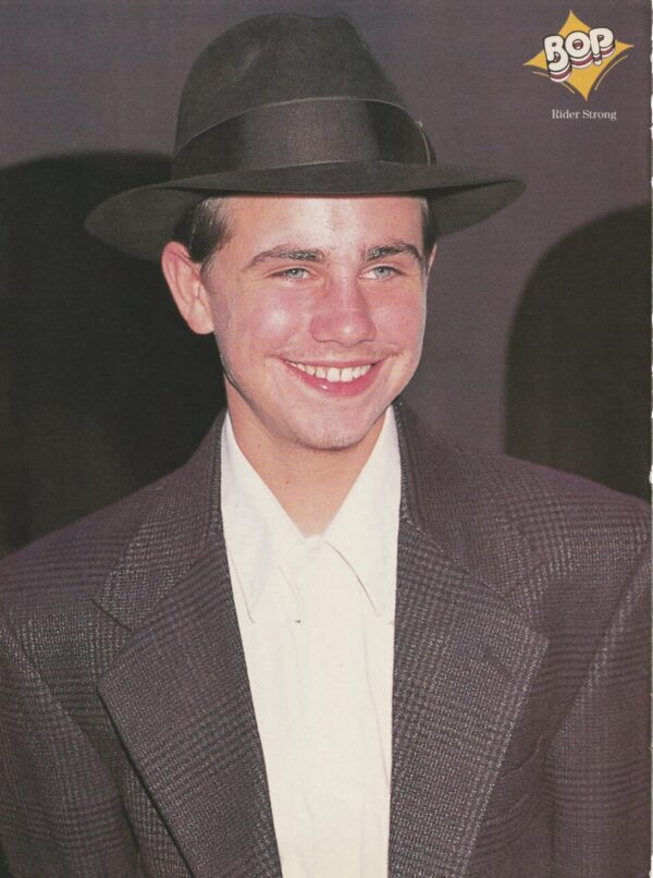 Rider Strong Tia Mowry Tamera Mowry teen magazine pinup brown hat Bop