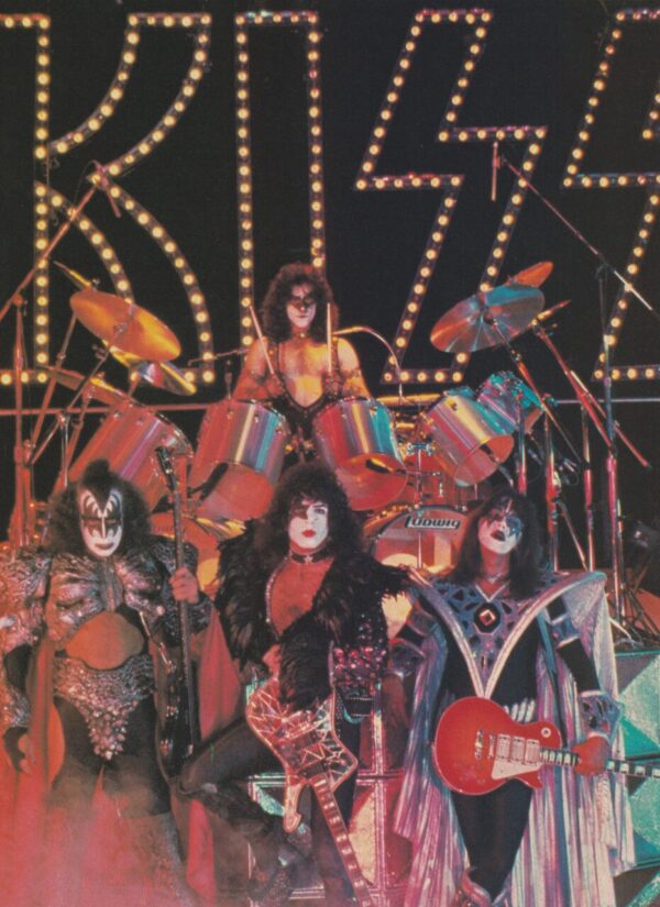 Kin Shriner Kiss teen magazine pinup clipping squatting blue flowers pix - Image 2