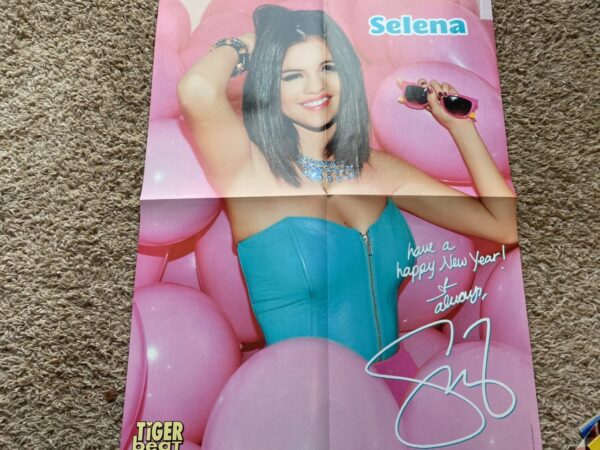 Selena Gomez pink balloons Tiger Beat