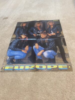 Europe teen magazine poster clipping ripped squatting Bravo pix