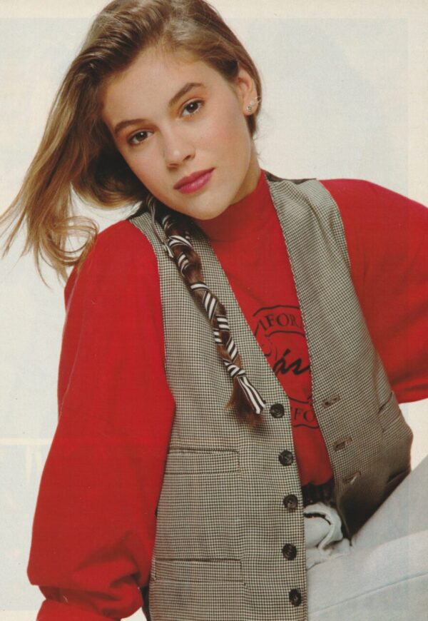 Alyssa Milano teen magazine pinup red shirt Japan eyes Charmed pix