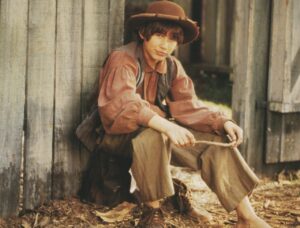 Jonathan Taylor Thomas teen magazine pinup clipping barefoot Tom and Huck PIX