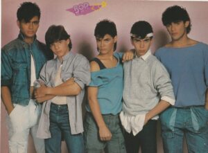 Menudo teen magazine pinup clipping jeans pop act 80's Ricky Martin Bop pix