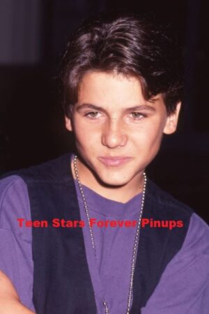 Jeremy Jackson 4×6 or 8×10 Photo vintage picture celebrity pix 90’s teen idols promo photo shoot purple shirt young boy