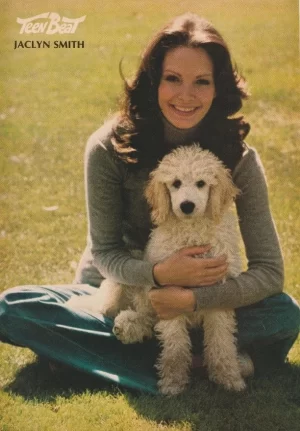 Jaclyn Smith teen magazine pinup clipping modeling grass dog Teen Beat Pix Rare