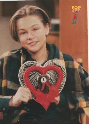 Leonardo Dicaprio magazine pinup clipping heart Bop 90s child star Growing Pains