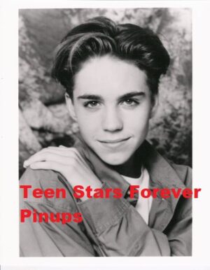 Jonathan Brandis 4×6 or 8×10 Photo vintage picture celebrity pix 90’s teen idols modeling hand on shoulder hot