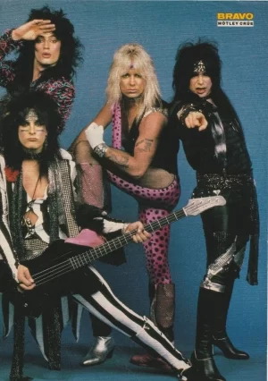 Motley Crue teen magazine pinup clipping rockers Bravo spandez Pic Pix RARE