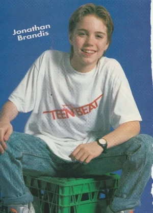 Jonathan Brandis Mario Lopez Tiffani Amber Thiessen teen pinup clipping legs Pix