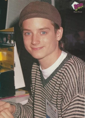 Elijah Wood teen magazine pinup clipping brown beanie Bop Child Star Pix 90's